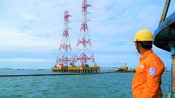 Những dấu mốc ấn tượng của đường dây điện vượt biển dài nhất Đông Nam Á Kiên Bình - Phú Quốc